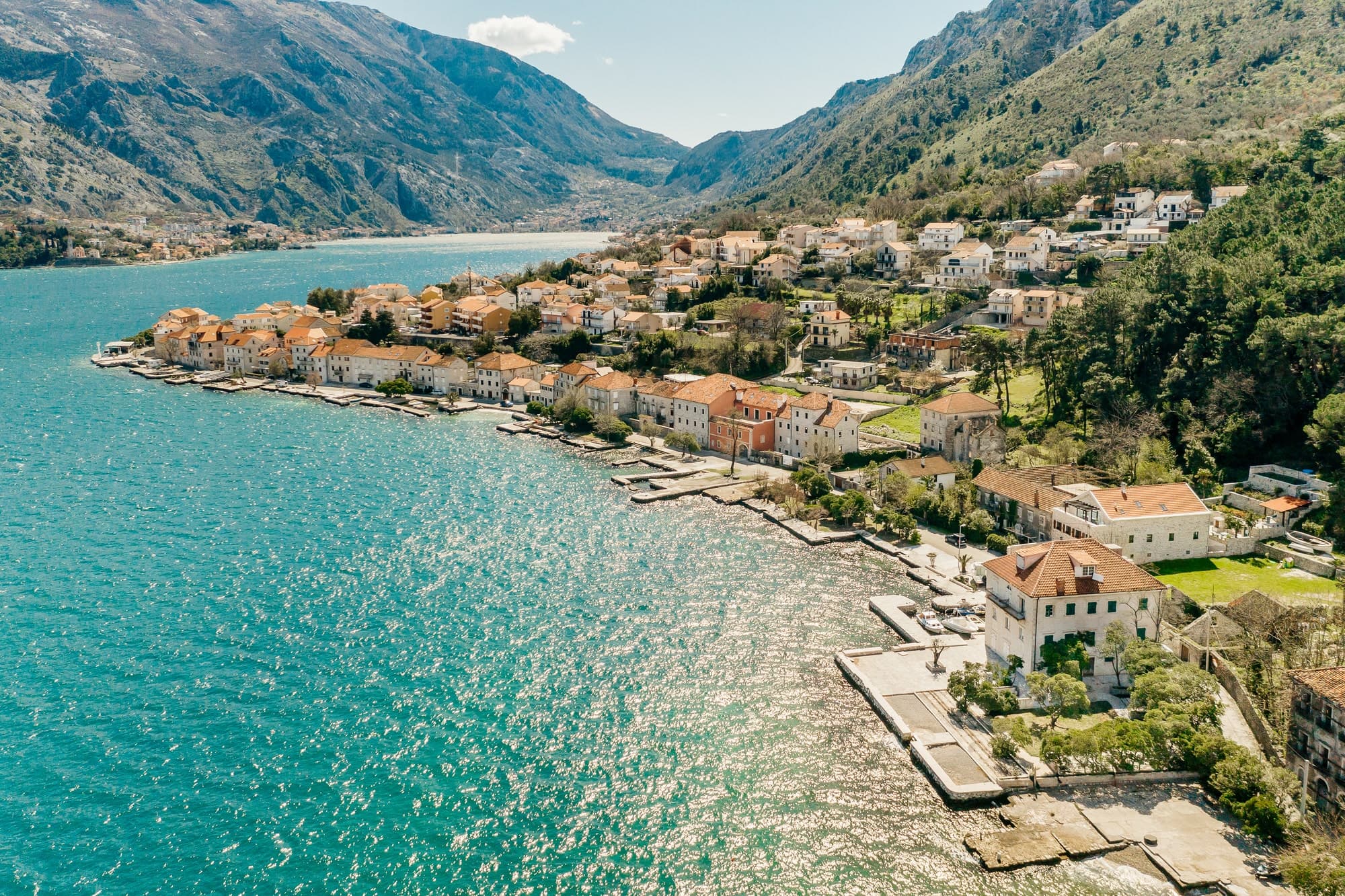 Autentična mediteranska kamena vila sa početka XIX vijeka, Prcanj, Kotor