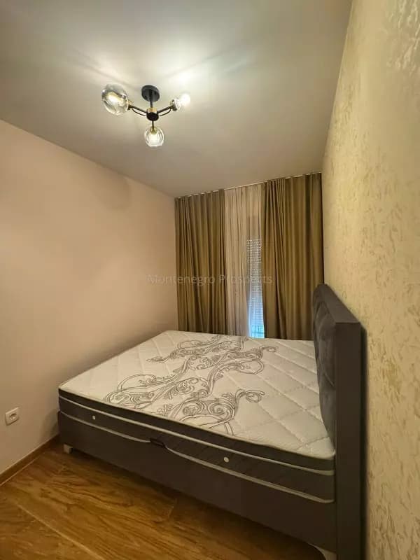 Dvosoban stan sa garažnim mjestom u Pržnu