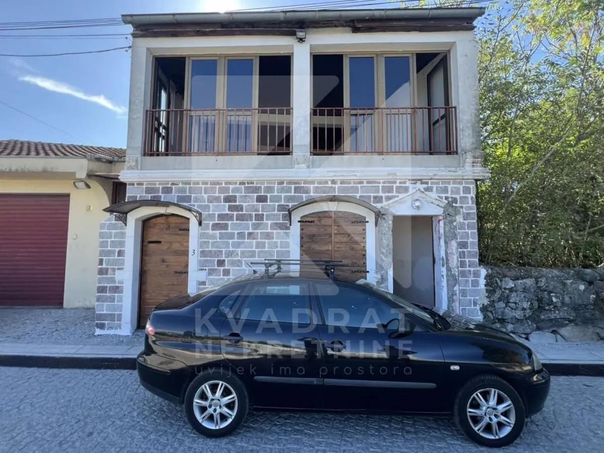 Izdavanje, kuća, 130m², Stara Varoš, Podgorica
