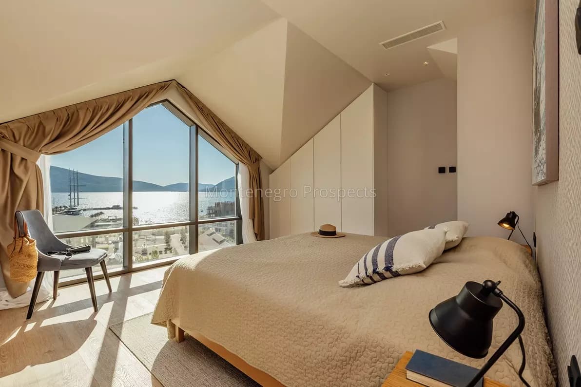 Luksuzni penthaus sa panoramskim pogledom na Bokokotorski zaliv – Porto Montenegro