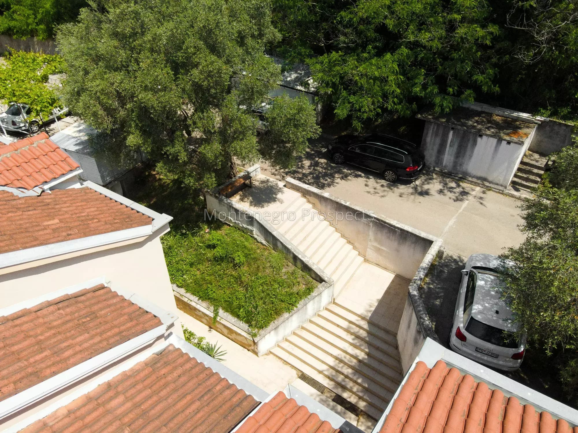 Prostran i svijetao stan sa pogledom na more u Petrovcu