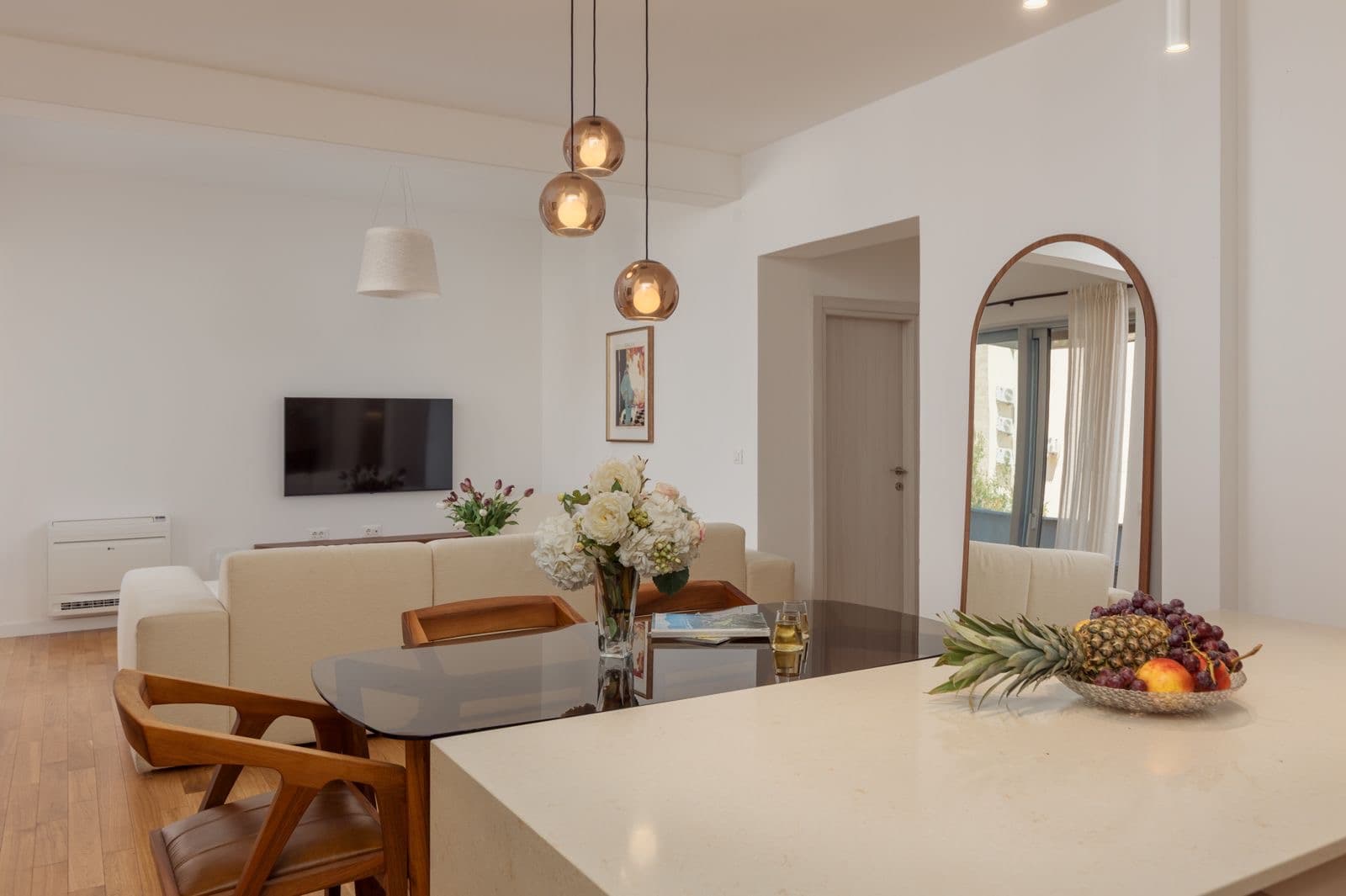 Trosoban stan sa panoramskim pogledom na more, Dobrota, Kotor